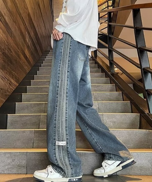link lot(リンクロット)の「サイドライン ワンポイントヴィンテージ加工ワイドデニム(デニムパンツ・メンズ・ブラック/ブルー・L/M)」の11枚目の写真