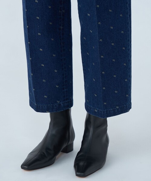 MACPHEE(マカフィー)の「デニムスパークジャカード タックストレートパンツ(デニムパンツ・レディース・ブルー・32/34/36)」の8枚目の写真