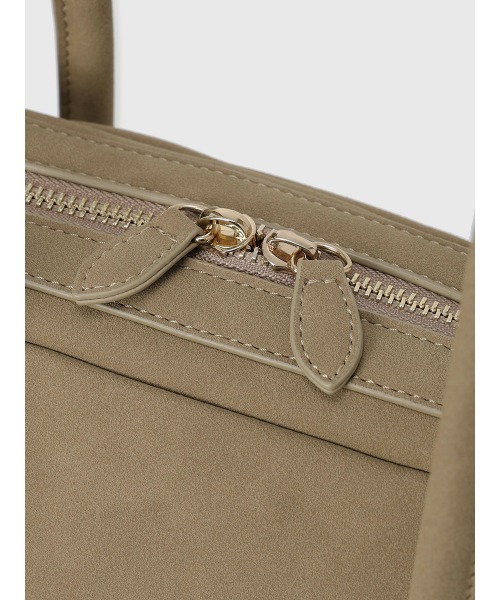 anuans（アニュアンス）の「ミドルボストンバッグ（ボストンバッグ