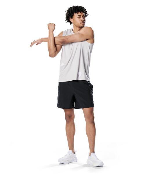 UNDER ARMOUR(アンダーアーマー)の「UAモチベート グラフィック スリーブレス シャツ(トレーニング/メンズ)(タンクトップ・メンズ・ベージュ・M/2XL/5XL/L/XL)」の6枚目の写真