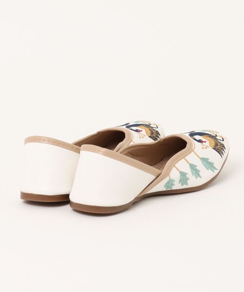 チャイハネ(チャイハネ)の「【チャイハネ】ピーコックエンブジュッティ(パンプス・レディース・グレー/ホワイト・23.5cm/24.5cm)」の8枚目の写真