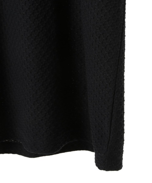 MEN'S BIGI(メンズビギ)の「シャーリングジャカードクルーネックカットソー(Tシャツ/カットソー・メンズ・ホワイト/ブラック/ブルー・01/02/03/04)」の6枚目の写真