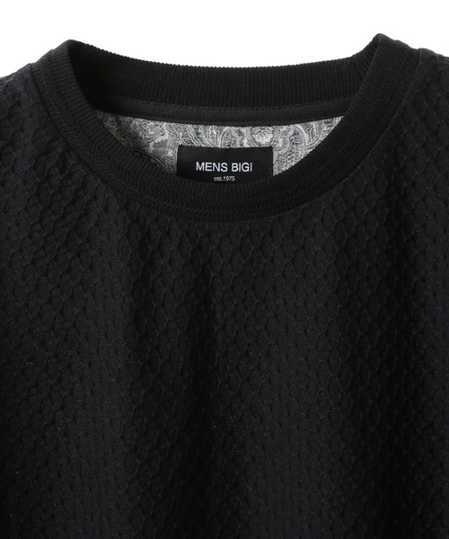 MEN'S BIGI(メンズビギ)の「シャーリングジャカードクルーネックカットソー(Tシャツ/カットソー・メンズ・ホワイト/ブラック/ブルー・01/02/03/04)」の4枚目の写真