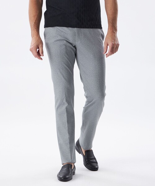 EPOCA UOMO(エポカウォモ)の「【セットアップ対応】ハケメプリントパンツ(スラックス・メンズ・ライトグレー/ブラック・48/46)」の1枚目の写真