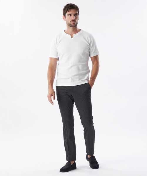 EPOCA UOMO(エポカウォモ)の「【セットアップ対応】ハケメプリントパンツ(スラックス・メンズ・ライトグレー/ブラック・48/46)」の4枚目の写真