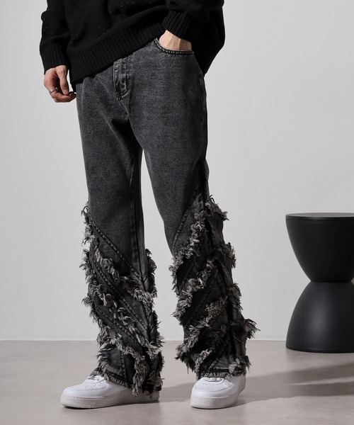REGIEVO(レジエボ)の「Fringe flare denim pants / フリンジフレアデニムパンツ unisex(デニムパンツ・メンズ・インディゴブルー/ブラック・L/M)」の11枚目の写真