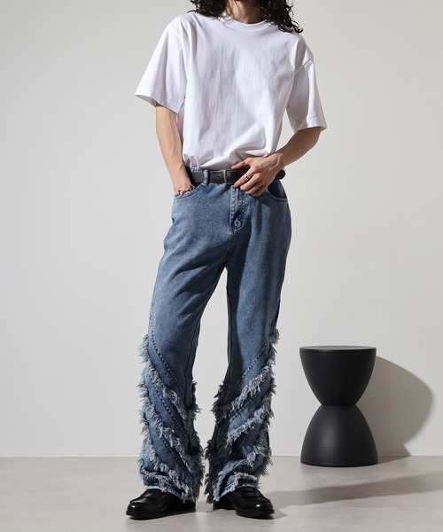 REGIEVO(レジエボ)の「Fringe flare denim pants / フリンジフレアデニムパンツ unisex(デニムパンツ・メンズ・インディゴブルー/ブラック・L/M)」の20枚目の写真