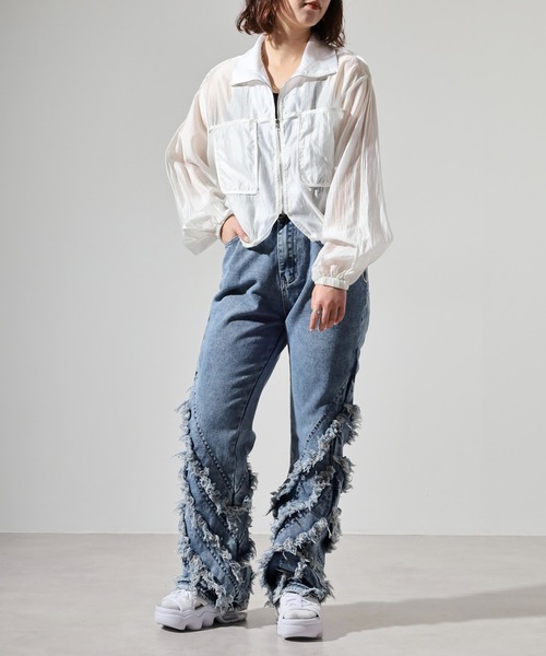 REGIEVO(レジエボ)の「Fringe flare denim pants / フリンジフレアデニムパンツ unisex(デニムパンツ・メンズ・インディゴブルー/ブラック・L/M)」の10枚目の写真