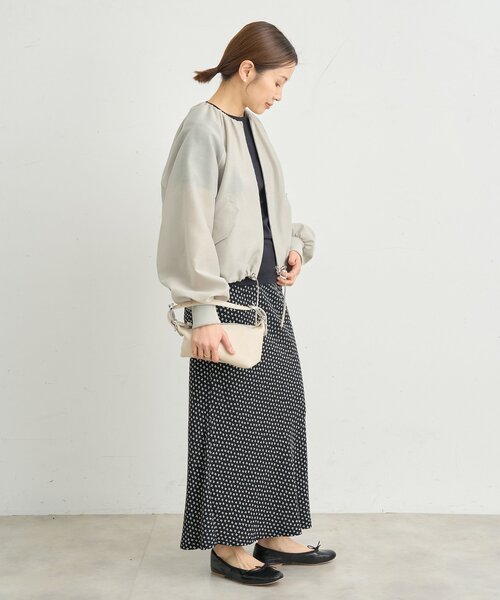 IENA（イエナ）の「シアーノーカラーブルゾン（その他アウター・レディース・ベージュ/ネイビー・FREE）」の15枚目の写真