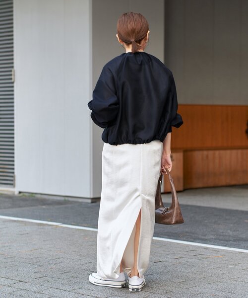 IENA（イエナ）の「シアーノーカラーブルゾン（その他アウター・レディース・ベージュ/ネイビー・FREE）」の22枚目の写真