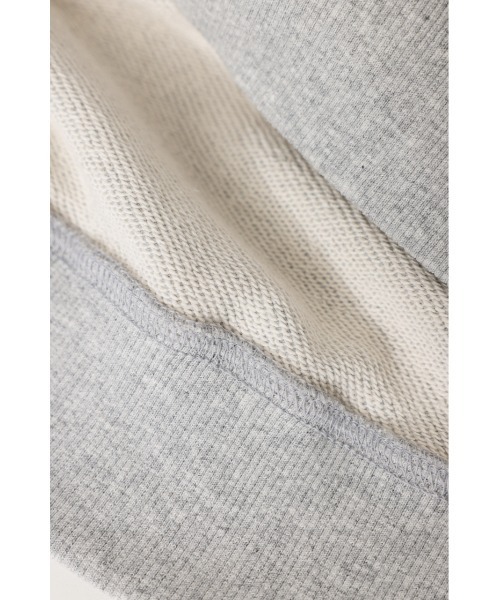 SLY（スライ）の「PUFFER LOGO PHOTO SW TOPS パッファー ロゴ フォト スウェット トップス トレーナー（スウェット・レディース・ホワイト/杢グレー/ライトブラック・FREE）」の9枚目の写真