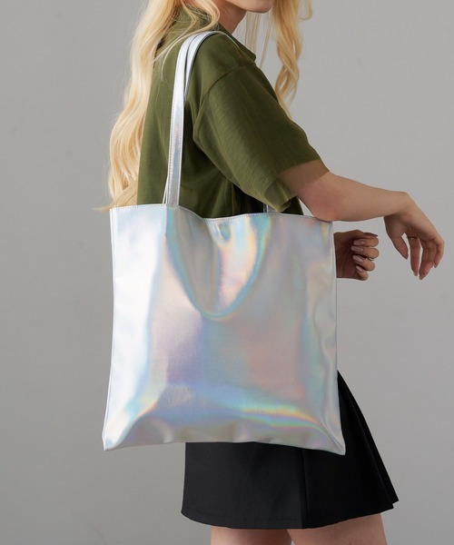 MAGASIN DE MODE Onjna(マガジンデモードオンジェナ )の「【MAGASIN DE MODE Onjna】メタリックA4フラットトート SNBD ※(トートバッグ・レディース・グレー/シルバー/ブラック/ホワイト・FREE)」の12枚目の写真
