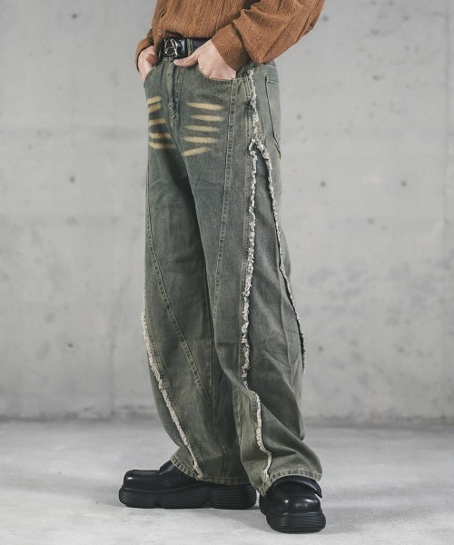 Shoowtime(ショウタイム)の「Side fringe design vintage wash denim pants / サイドフリンジデザインビンテージウォッシュデニムパンツ(デニムパンツ・メンズ・ブラック系/ブルー系・X-LARGE/LARGE/MEDIUM)」の10枚目の写真