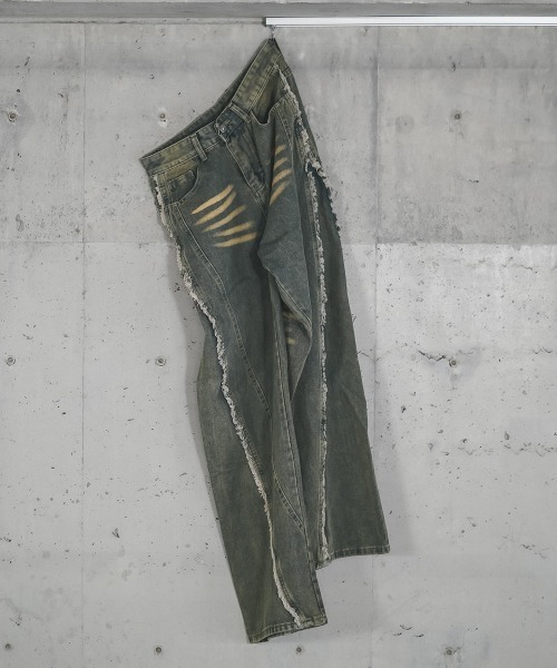 Shoowtime(ショウタイム)の「Side fringe design vintage wash denim pants / サイドフリンジデザインビンテージウォッシュデニムパンツ(デニムパンツ・メンズ・ブラック系/ブルー系・X-LARGE/LARGE/MEDIUM)」の7枚目の写真