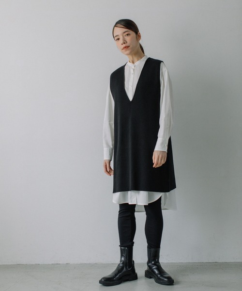Liyoca（リヨカ）の「ミラノリブVネックニットチュニック（ベスト・レディース・グレー/ブラック・FREE）」の6枚目の写真