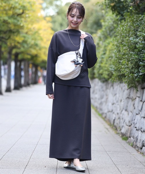 Ehre style(エーレスタイル)の「旅ショルダーバッグ ・肩こり無し・軽くて大容量・シンプルデザイン(ショルダーバッグ・レディース・ブラック/ホワイト・FREE)」の10枚目の写真