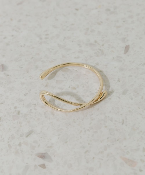 SMELLY(スメリー)の「メタルニュアンスバングル(ブレスレット・レディース・ゴールド・-)」の2枚目の写真