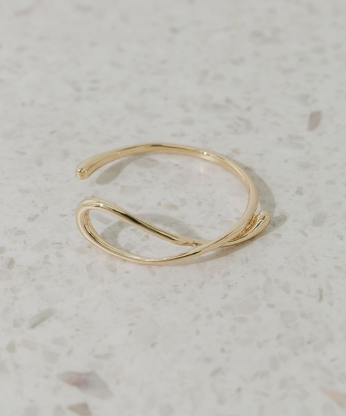 SMELLY(スメリー)の「メタルニュアンスバングル(ブレスレット・レディース・ゴールド・-)」の3枚目の写真