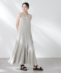 タグ付き新品GREYCHORD/グレーコード NOSLEEVE ONEPIECE タグ付き新品GREYCHORD/グレーコード NOSLEEVE ONEPIECE