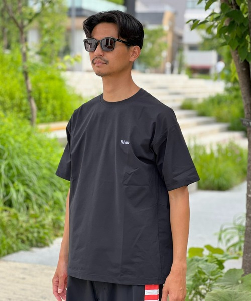 Rivvia PROJECTS（リヴィアプロジェクツ）の「【Rivvia PROJECTS】 REPLAY RASH S/S TEE（Tシャツ/カットソー・メンズ・ブルー/ブラック/ホワイト・MEDIUM/LARGE/X-LARGE）」の3枚目の写真