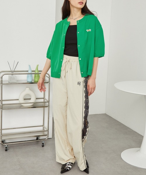 PENNEYS（ぺニーズ）の「PENNEYS/ペニーズ 別注 THE FOX ロゴ ワンポイントワッペン刺繍 ニットショート半袖カーディガン（カーディガン/ボレロ・レディース・グリーン/レッド/アイボリー/ブラック/サックスブルー/グレー・FREE）」の20枚目の写真