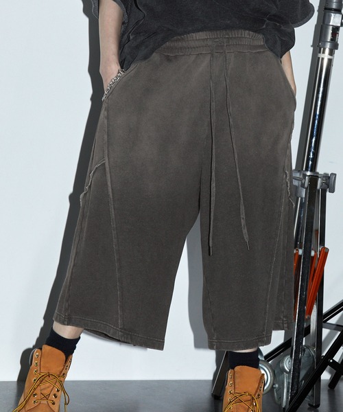SWAGVIBE(スワッグバイブ)の「【SWAGVIBE】Faded Gradation Sweat Shorts(スウェットパンツ・メンズ・グレー/ブラック/ダークブラウン・S/M/L)」の10枚目の写真
