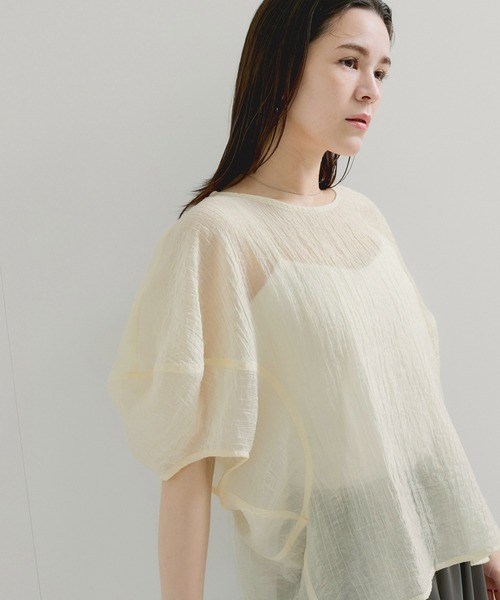 le cercle ADAM ET ROPE'(ルセルクルアダムエロペ)の「シアードルマンブラウス(シャツ/ブラウス・レディース・ブラック/ダークラベンダー/キナリ・FREE)」の1枚目の写真