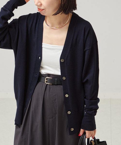 journal standard L'essage(ジャーナルスタンダードレサージュ)の「Washable/victriaデザインカーディガン(カーディガン/ボレロ・レディース・チャコールグレー/ベージュ/ネイビー・FREE)」の3枚目の写真