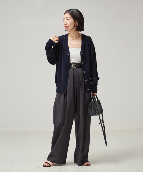 journal standard L'essage(ジャーナルスタンダードレサージュ)の「Washable/victriaデザインカーディガン(カーディガン/ボレロ・レディース・チャコールグレー/ベージュ/ネイビー・FREE)」の9枚目の写真