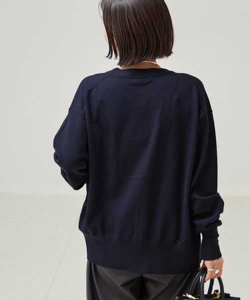 journal standard L'essage(ジャーナルスタンダードレサージュ)の「Washable/victriaデザインカーディガン(カーディガン/ボレロ・レディース・チャコールグレー/ベージュ/ネイビー・FREE)」の8枚目の写真
