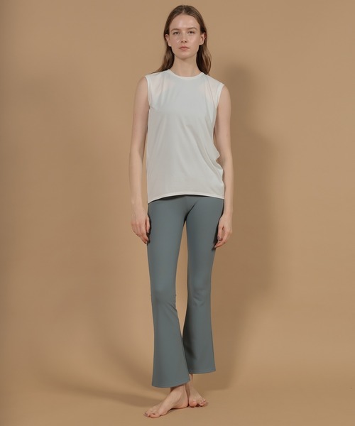 Julier Yoga and Relax（ジュリエヨガアンドリラックス）の「Julier ライトプライムノースリーブプルオーバー（Tシャツ/カットソー・レディース・ホワイト/ブラック/ブルー・FREE）」の5枚目の写真