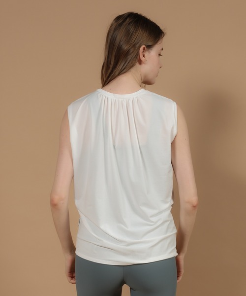 Julier Yoga and Relax（ジュリエヨガアンドリラックス）の「Julier ライトプライムノースリーブプルオーバー（Tシャツ/カットソー・レディース・ホワイト/ブラック/ブルー・FREE）」の7枚目の写真