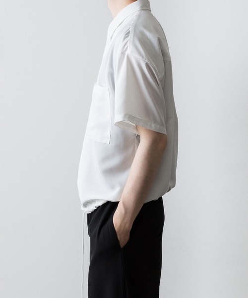 ato(アトウ)の「OVERSIZED DRAW CORD SHIRTS(シャツ/ブラウス・メンズ・ホワイト/ブラック・44/46/48)」の22枚目の写真