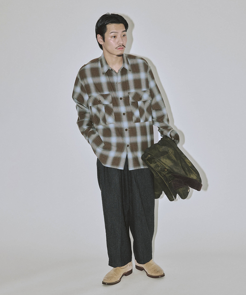 JOURNAL STANDARD J.S HOMESTEAD（ジャーナルスタンダードホームステッド）の「J.S.Homestead / インディゴ チェック ミリタリー シャツ（シャツ/ブラウス・メンズ・コバルトブルー/ブラック/ブラウン系その他/チャコールグレー・MEDIUM/LARGE）」の18枚目の写真