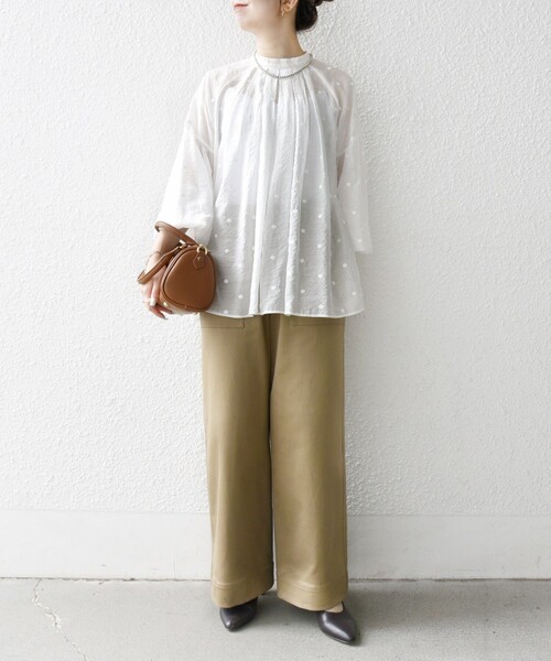 SHIPS any:〈手洗い可能〉シアー ドット スタンドカラー パフ ギャザー