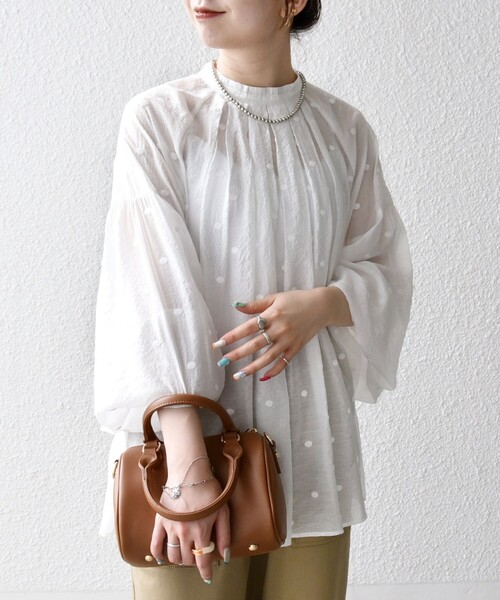 SHIPS any:〈手洗い可能〉シアー ドット スタンドカラー パフ ギャザー