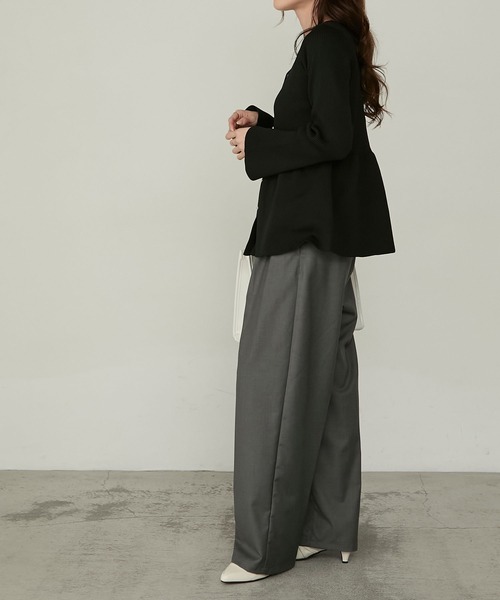 Cherir Mignon(シェリルミニョン)の「【Cherir Mignon】- Silhouette Couture -2wayゴールドボタンペプラムニットカーディガン(カーディガン/ボレロ・レディース・チャコールグレー/アイボリー/ブラック/ピンクベージュ・FREE)」の17枚目の写真