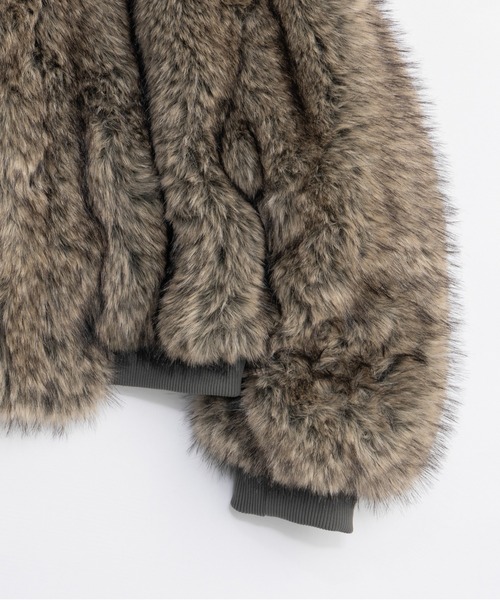 PRANK PROJECT(プランクプロジェクト)の「リバーシブルファーMA-1 / Reversible fur MA-1(MA-1・レディース・ブラック/アイボリー/カーキ・FREE)」の15枚目の写真