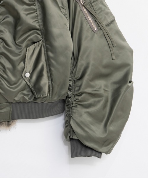 PRANK PROJECT(プランクプロジェクト)の「リバーシブルファーMA-1 / Reversible fur MA-1(MA-1・レディース・ブラック/アイボリー/カーキ・FREE)」の10枚目の写真