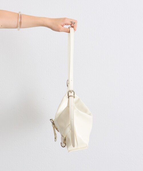 mystic（ミスティック）の「loti ベルトデザインショルダー（ショルダーバッグ・レディース・アイボリー/ブラック・ONE SIZE）」の13枚目の写真