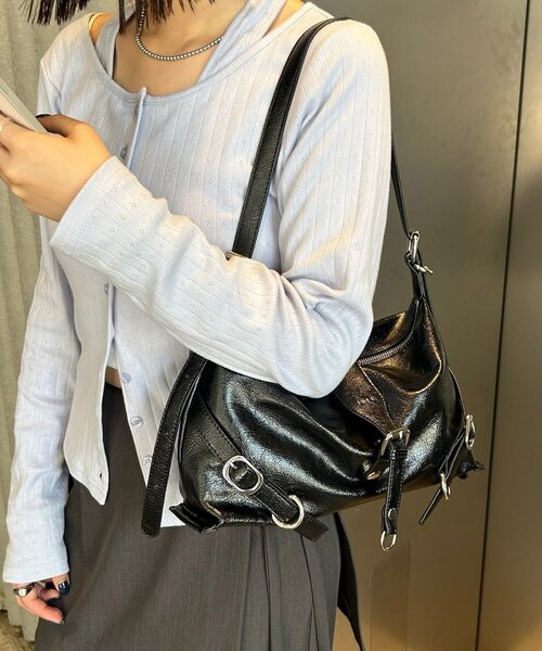 mystic（ミスティック）の「loti ベルトデザインショルダー（ショルダーバッグ・レディース・アイボリー/ブラック・ONE SIZE）」の18枚目の写真