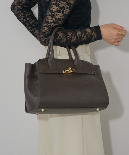 【未使用】AULENTTI カウレザー金具ベルトショルダーバッグ DOLLARO 未使用】AULENTTI カウレザー金具ベルトショルダーバッグ DOLLARO