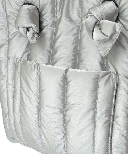 Green Parks(グリーンパークス)の「・furry rate シャイニーキルティングバッグ(ショルダーバッグ・レディース・ブラック/シルバー・FREE)」の12枚目の写真