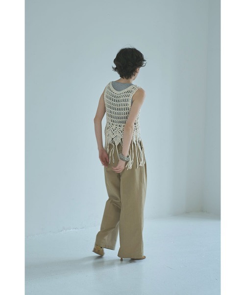 marjour（マージュール）の「MACRAME KNIT FRINGE VEST（ベスト・レディース・アイボリー・M）」の11枚目の写真