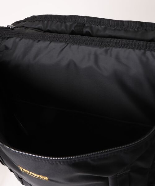 THRASHER(スラッシャー)の「【THRASHER/スラッシャー】Box Back Pack 30L 撥水加工 リフレクター スクエア型 バックパック(バックパック/リュック・メンズ・ブラック/ブラック×ホワイト・FREE)」の3枚目の写真