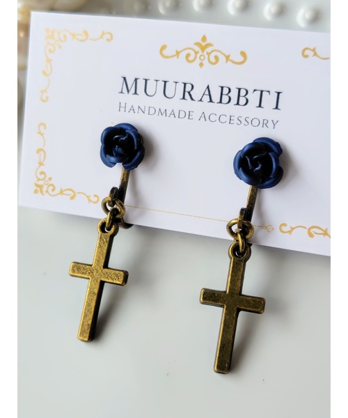 VIBGYOR(ヴィブジョー)の「【MUURABBTI】薔薇と十字架のイヤリング(MA)(イヤリング・レディース・ブルー/ホワイト・FREE)」の5枚目の写真