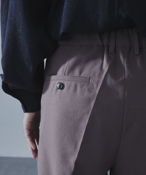 SLICK(スリック)の「【SLICK/スリック】Tech Twill Two Tuck Slacks/テックツイルツータックワイドスラックス / クラシック/セットアップ(スラックス・メンズ・ブラック/ブラウン/スミクロ・1/2/3)」の11枚目の写真