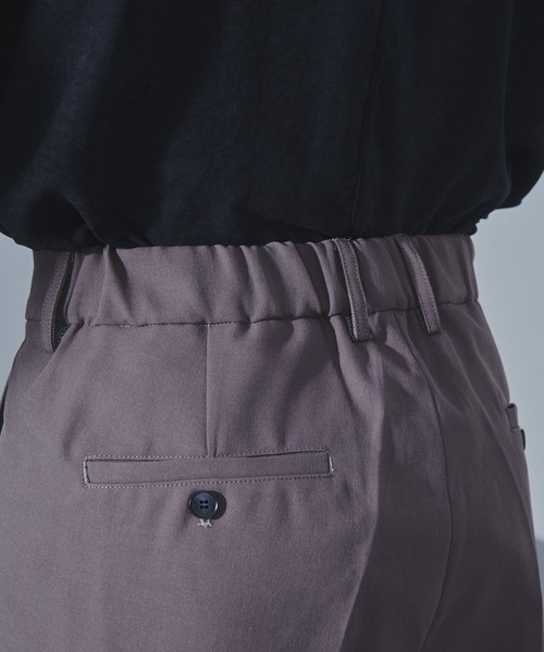 SLICK(スリック)の「【SLICK/スリック】Tech Twill Two Tuck Slacks/テックツイルツータックワイドスラックス / クラシック/セットアップ(スラックス・メンズ・ブラック/ブラウン/スミクロ・1/2/3)」の12枚目の写真