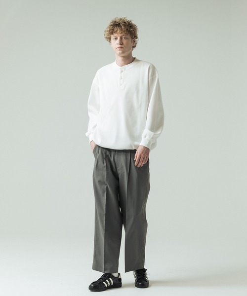 SLICK(スリック)の「【SLICK/スリック】Tech Twill Two Tuck Slacks/テックツイルツータックワイドスラックス / クラシック/セットアップ(スラックス・メンズ・ブラック/ブラウン/スミクロ/アイボリー/グレー/ベージュ・1/2/3)」の16枚目の写真