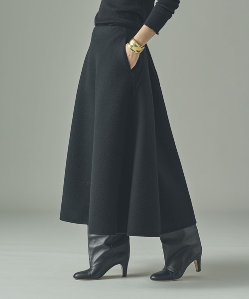 Curensology（カレンソロジー）の「Curensology(カレンソロジー)/ウールボンディングスカート（スカート・レディース・ベージュ/ブラック/グレー・36/38）」の5枚目の写真